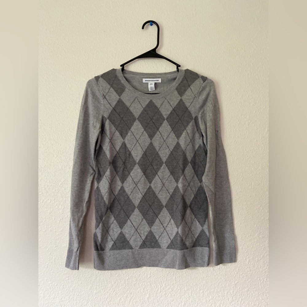Diamond Plaid Grey Knit Long Sleeve Shirt